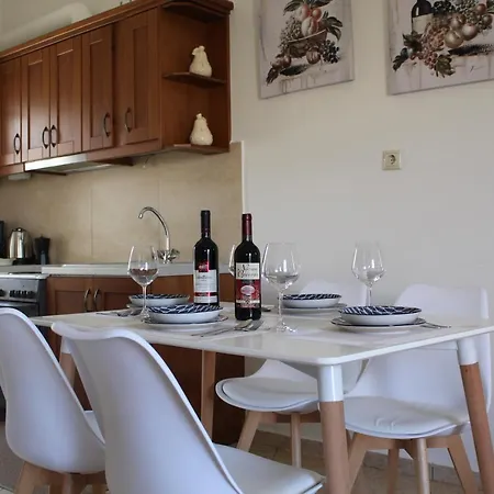 Dimokritos Apartmán Pitsidia