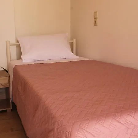 Dimokritos Apartmán